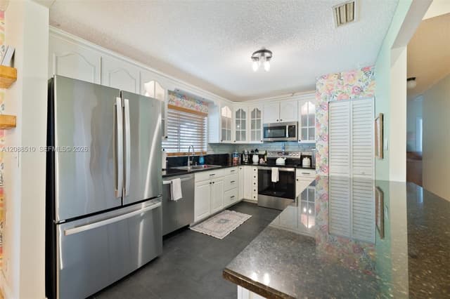 2160 NW 110th Ave, Sunrise FL 33322 - Sunrise, FL - Photo 4