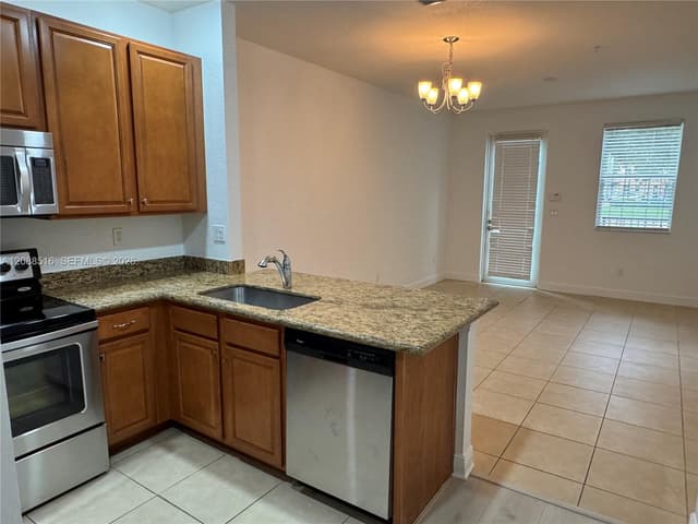 928 SW 147th Ave # 2906, Pembroke Pines FL 33027 - Pembroke Pines, FL - Photo 7