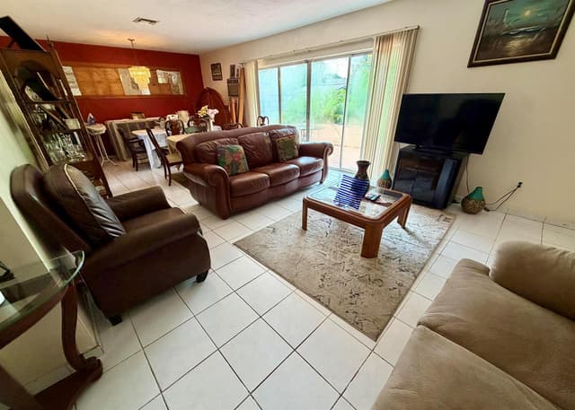 2021 NW 187TH Street, Miami Gardens FL 33056 - Miami Gardens, FL - Photo 3