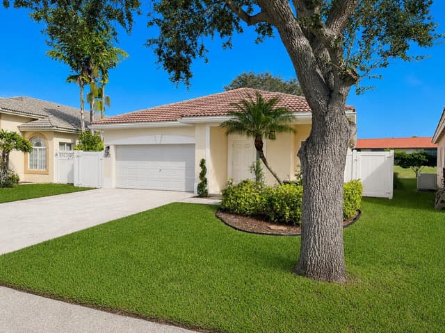 1334 SW 44TH Terrace, Deerfield Beach FL 33442 - Deerfield Beach, FL - Photo 2