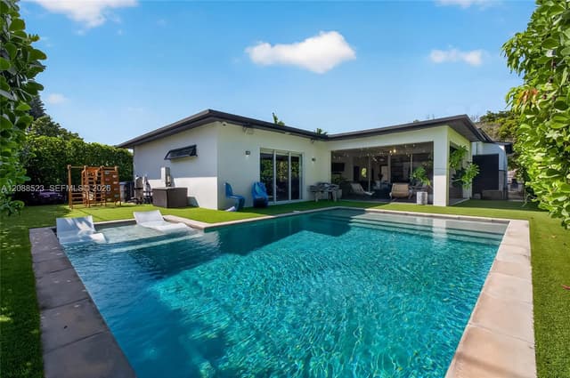 2342 SW 25th Ter, Miami FL 33133 - Miami, FL - Photo 3
