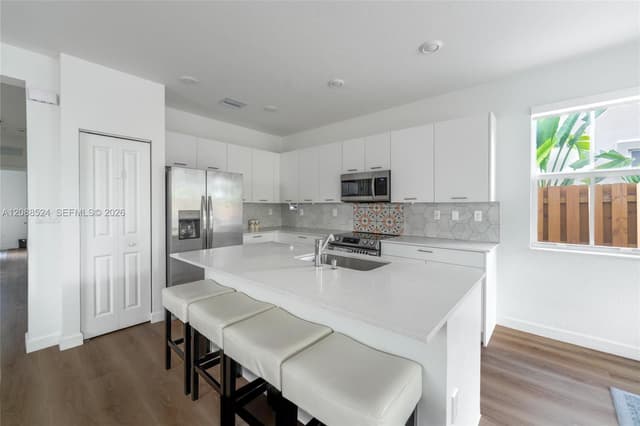 2265 NW 131st Cir, Miami FL 33167 - Miami, FL - Photo 5