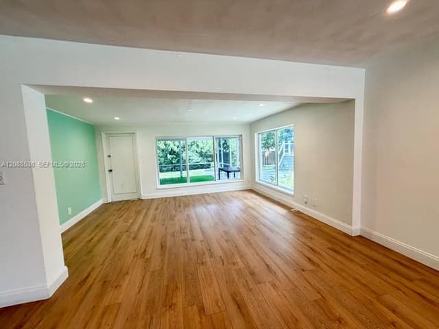 252 SW 61st Ave, Plantation FL 33317 - Plantation, FL - Photo 5