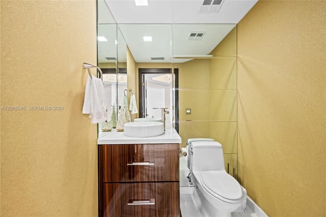 2711 S Ocean Dr # 1902, Hollywood FL 33019 - Hollywood, FL - Photo 4