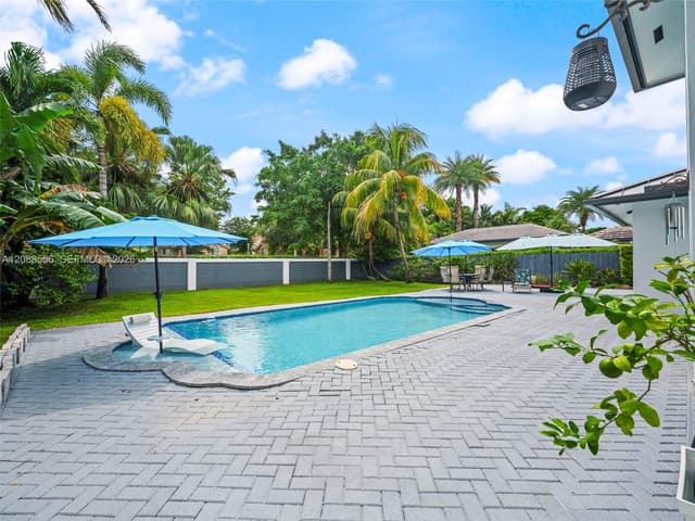 15822 SW 103rd Ln, Miami FL 33196 - Miami, FL - Photo 2