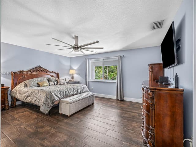 15822 SW 103rd Ln, Miami FL 33196 - Miami, FL - Photo 5
