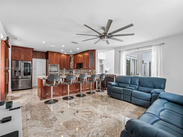 15822 SW 103rd Ln, Miami FL 33196 - Miami, FL - Photo 4