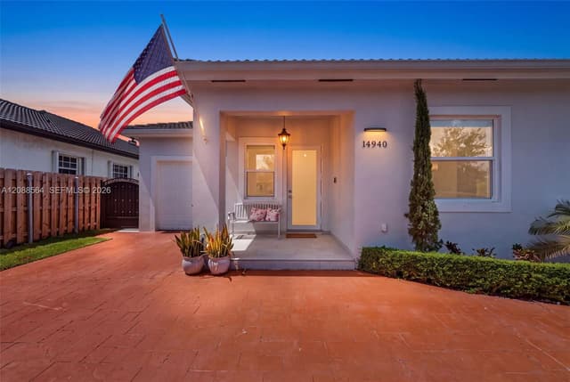 14940 NW 89th Ave, Miami Lakes FL 33018 - Miami Lakes, FL - Photo 3