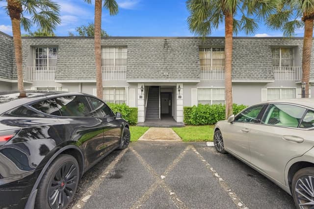 424 NW 70TH Avenue # 121, Plantation FL 33317 - Plantation, FL - Photo 2