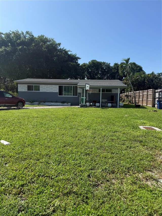 2540 NW 111th St, Miami FL 33167 - Miami, FL - Photo 2