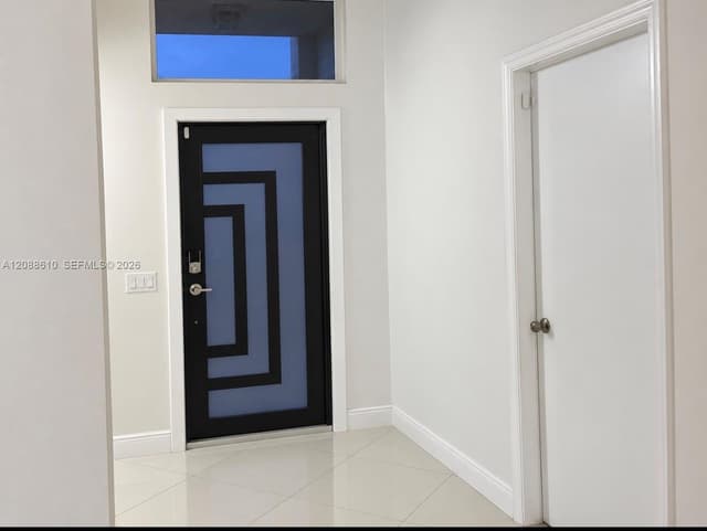 7384 Granada Way, Margate FL 33063 - Margate, FL - Photo 2