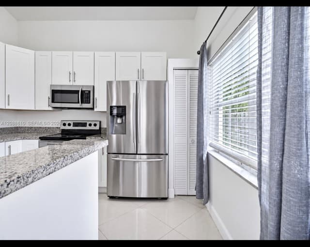 7384 Granada Way, Margate FL 33063 - Margate, FL - Photo 7
