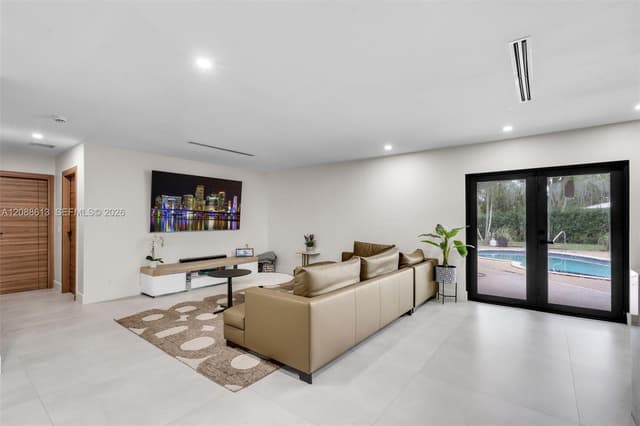 9900 NW 14th Ct, Coral Springs FL 33071 - Coral Springs, FL - Photo 5