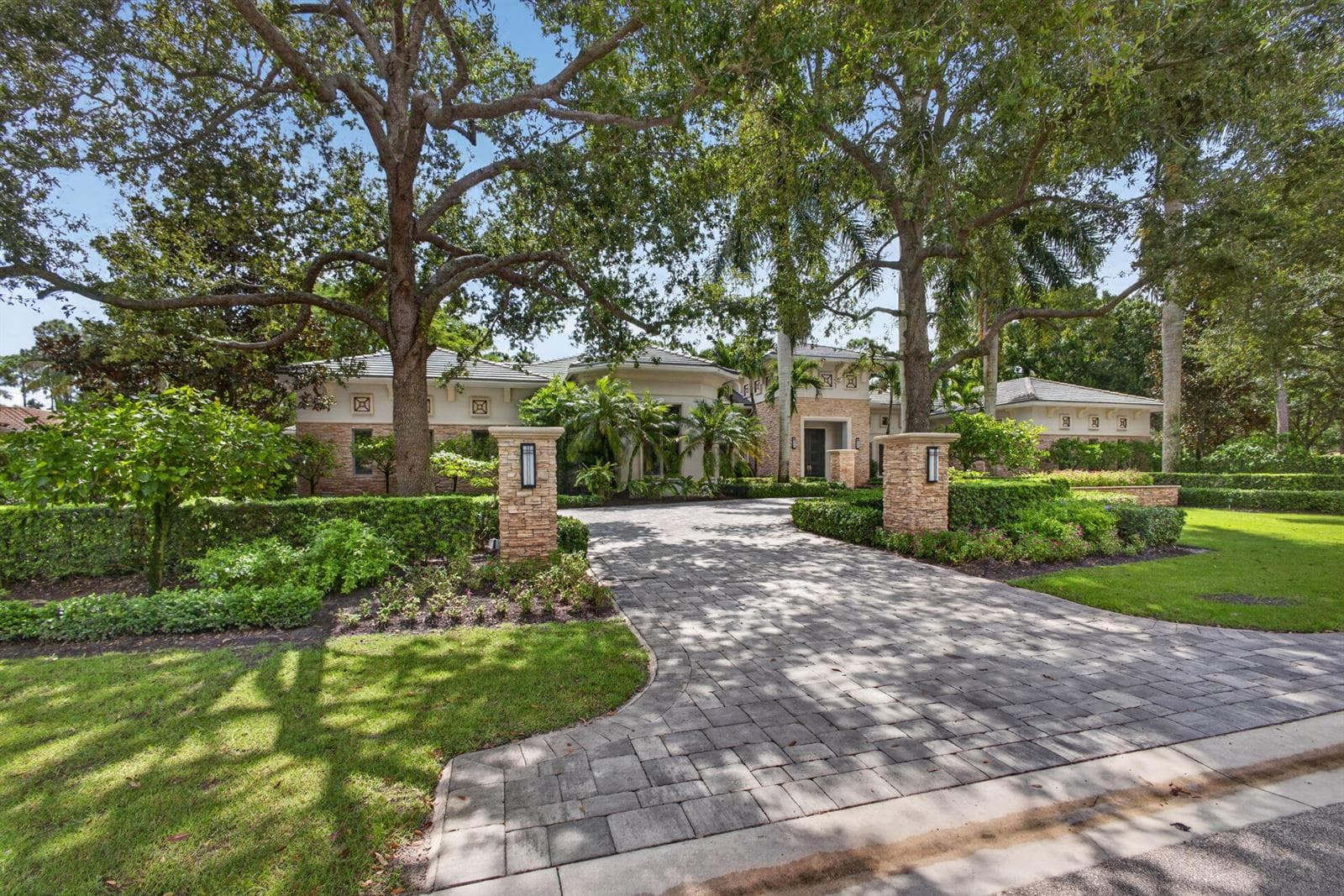 12200 TILLINGHAST Circle, Palm Beach Gardens FL 33418
