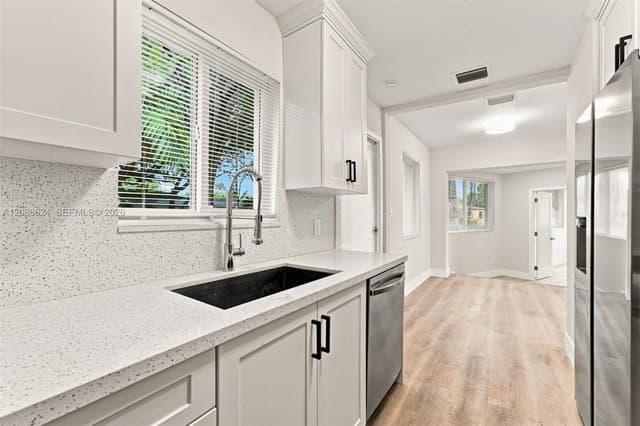 380 NW 130th St, North Miami FL 33168 - North Miami, FL - Photo 7