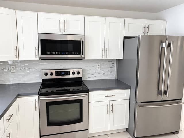 8981 SW 57th Ter, Miami FL 33173 - Miami, FL - Photo 7