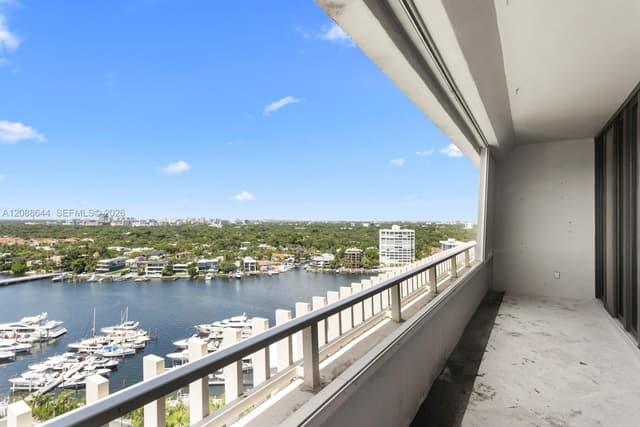 3 Grove Isle Dr, Miami FL 33133 - Miami, FL - Photo 3