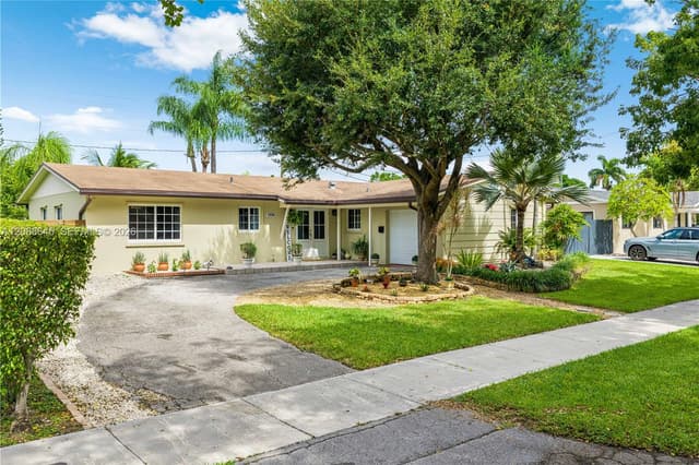 19780 SW 101st Ave, Cutler Bay FL 33157 - Cutler Bay, FL - Photo 7