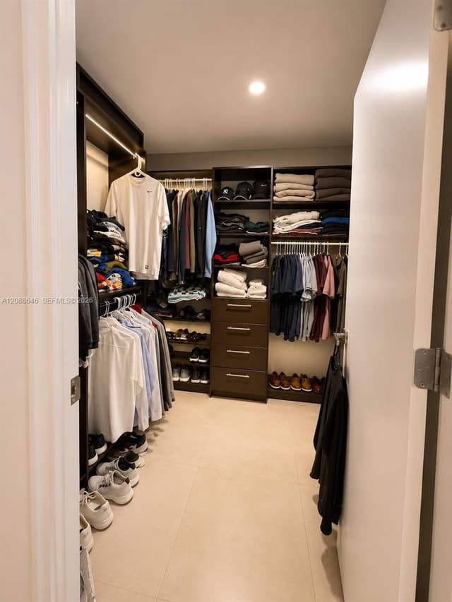 1080 Brickell Ave # 907, Miami FL 33131 - Miami, FL - Photo 4