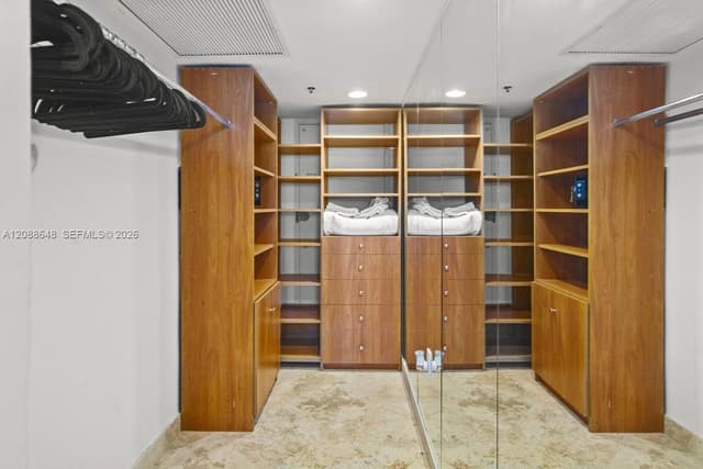 100 LINCOLN RD # 748, Miami Beach FL 33139 - Miami Beach, FL - Photo 2