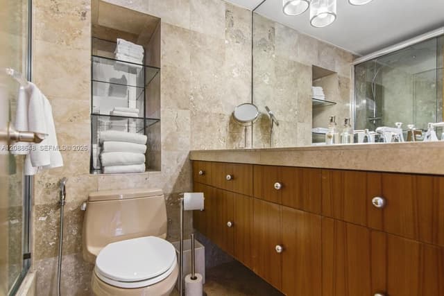 100 LINCOLN RD # 748, Miami Beach FL 33139 - Miami Beach, FL - Photo 6