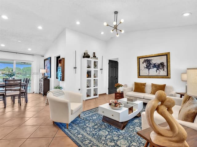 8500 NW 7th St, Pembroke Pines FL 33024 - Pembroke Pines, FL - Photo 4