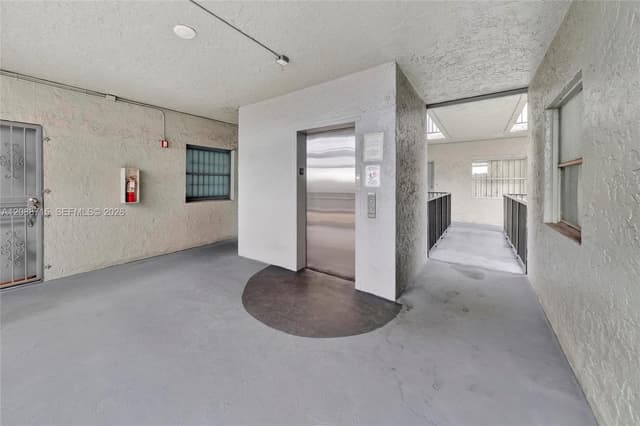 305 W 68th St # 419, Hialeah FL 33014 - Hialeah, FL - Photo 4