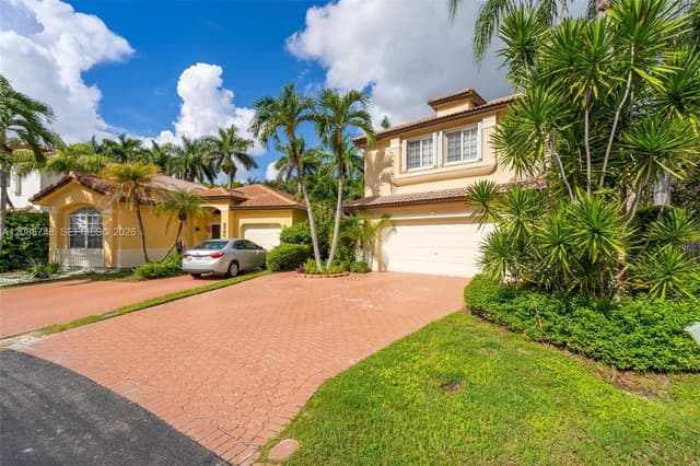 5380 NW 113th Pl, Doral FL 33178 - Doral, FL - Photo 2