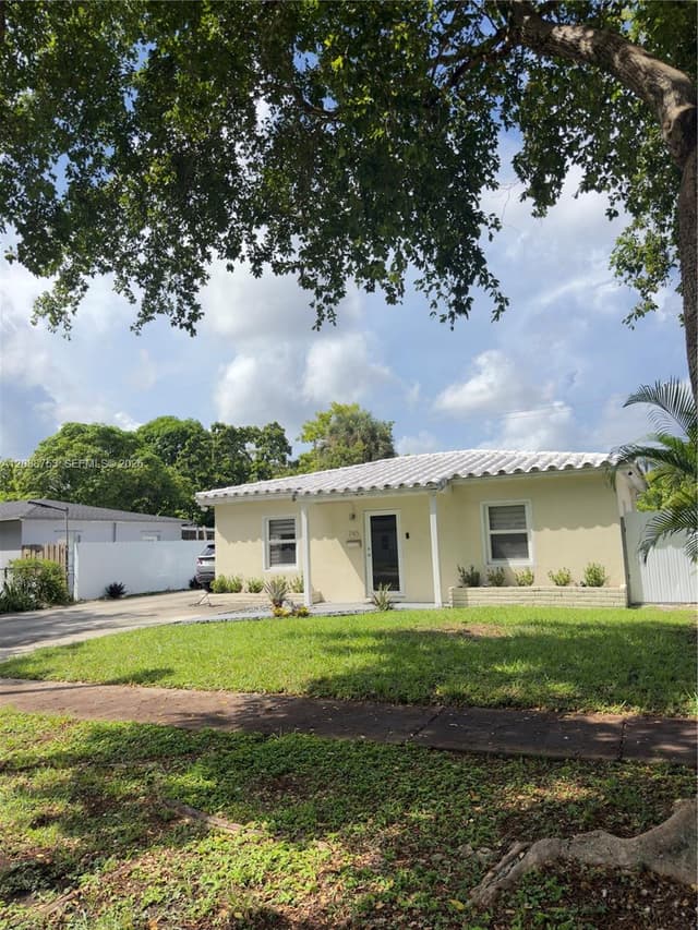 745 NW 126th St, North Miami FL 33168 - North Miami, FL - Photo 2