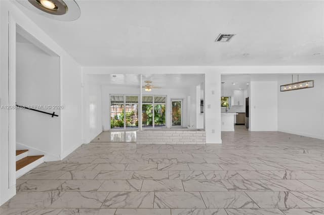 12140 NE Miami Ct, North Miami FL 33161 - North Miami, FL - Photo 5