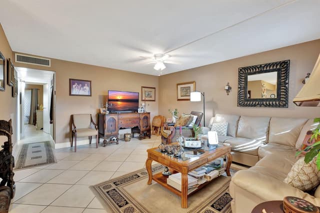 637 Monaco Court N, Delray Beach FL 33446 - Delray Beach, FL - Photo 6