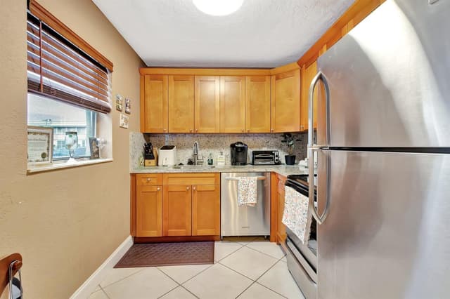 637 Monaco Court N, Delray Beach FL 33446 - Delray Beach, FL - Photo 3