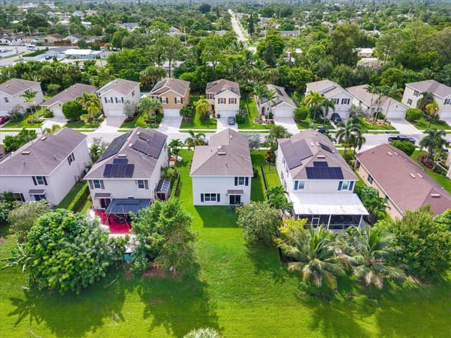 3785 WHITNEY PARK Lane, FL 33463 - Photo 6
