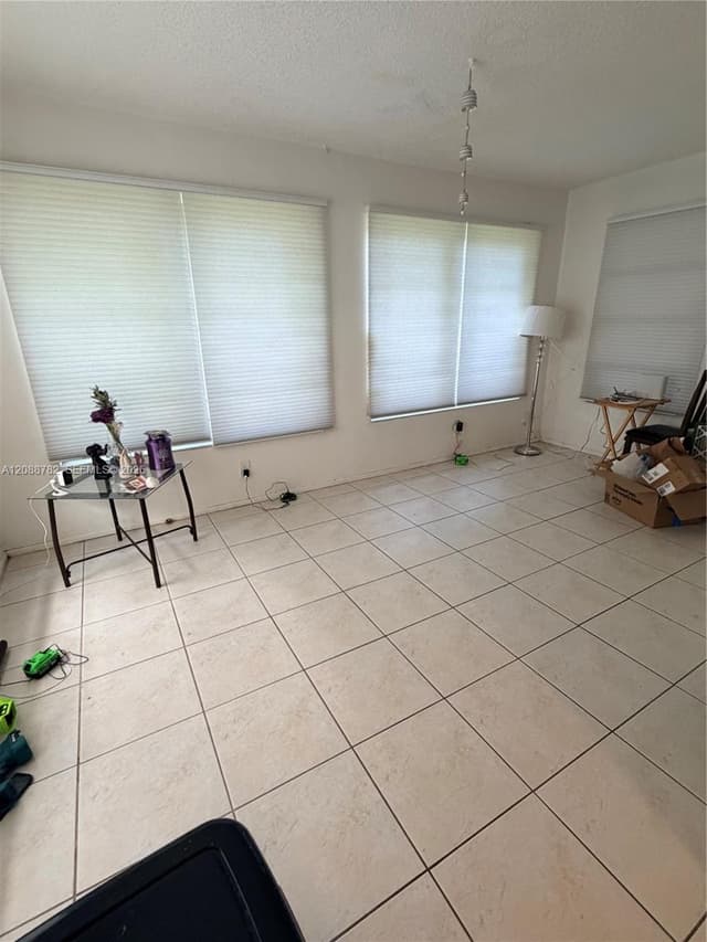 4913 NW 52nd St, Tamarac FL 33319 - Tamarac, FL - Photo 3