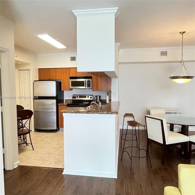 17100 N Bay Rd # 1906, Sunny Isles Beach FL 33160 - Sunny Isles Beach, FL - Photo 3