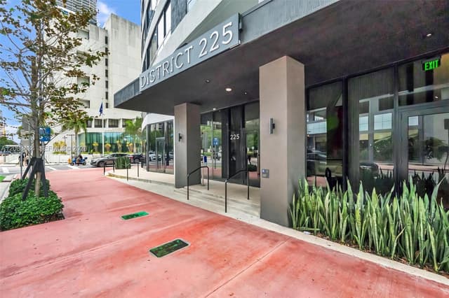 225 N Miami Ave # 2208, Miami FL 33128 - Miami, FL - Photo 3