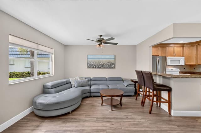 75 WATERFORD D, Delray Beach FL 33446 - Delray Beach, FL - Photo 5