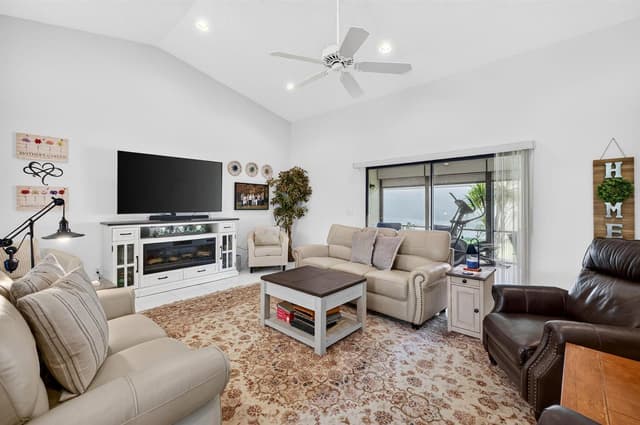 2320 Riviera Drive, Delray Beach FL 33445 - Delray Beach, FL - Photo 4