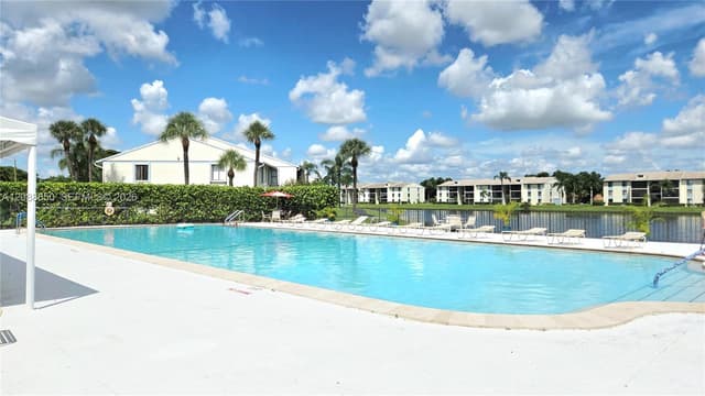 1117 Green Pine Blvd # G1, West Palm Beach FL 33409 - West Palm Beach, FL - Photo 5