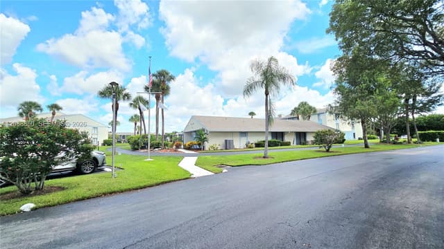 1117 Green Pine Blvd # G1, West Palm Beach FL 33409 - West Palm Beach, FL - Photo 4