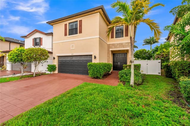 3573 W 106th Ter, Hialeah FL 33018 - Hialeah, FL - Photo 3