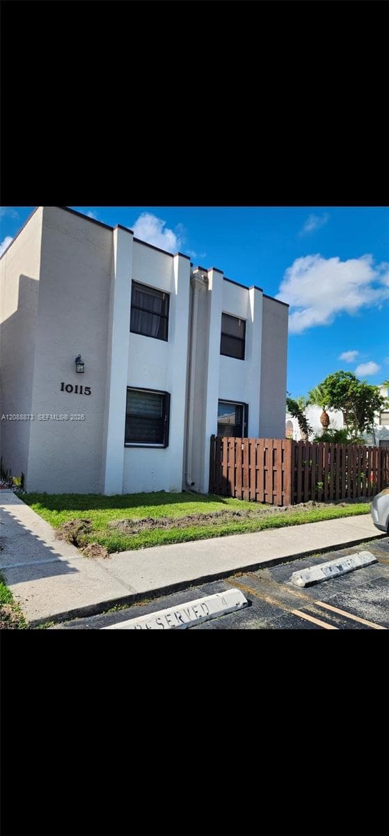 10115 NW 9th St Cir # 106, Miami FL 33172 - Miami, FL - Photo 1