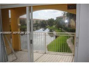 155 NW 96th Ter # 202, Pembroke Pines FL 33024 - Pembroke Pines, FL - Photo 2