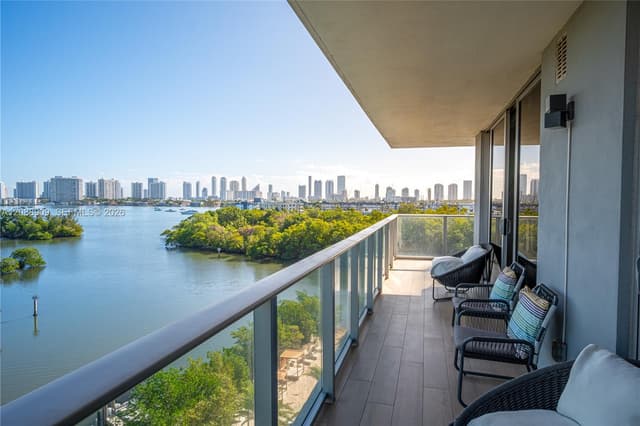 16385 Biscayne Blvd # 707, North Miami Beach FL 33160 - North Miami Beach, FL - Photo 4