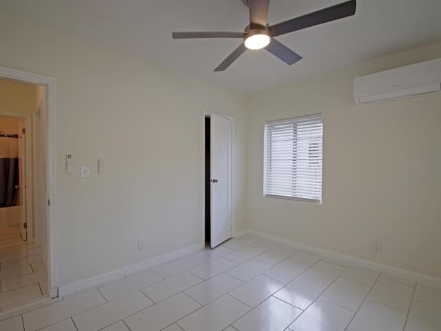 1026 NW 7TH Avenue, Fort Lauderdale FL 33311 - Fort Lauderdale, FL - Photo 6