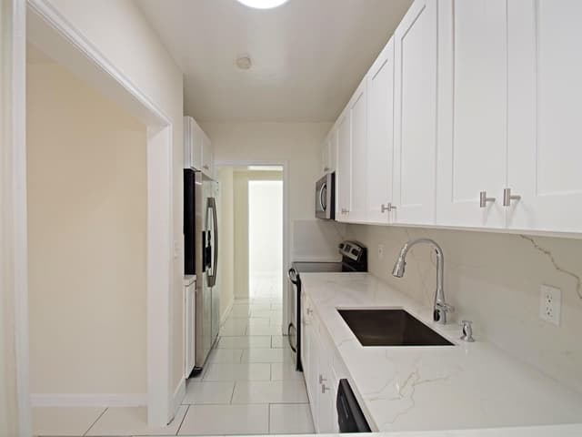 1026 NW 7TH Avenue, Fort Lauderdale FL 33311 - Fort Lauderdale, FL - Photo 4