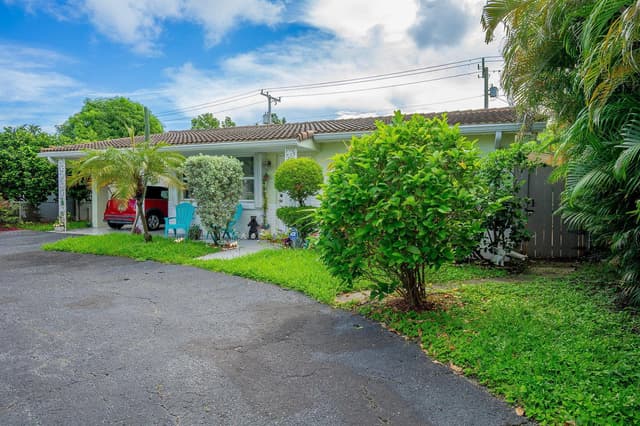 1318 CARDINAL Lane, Lantana FL 33462 - Lantana, FL - Photo 4