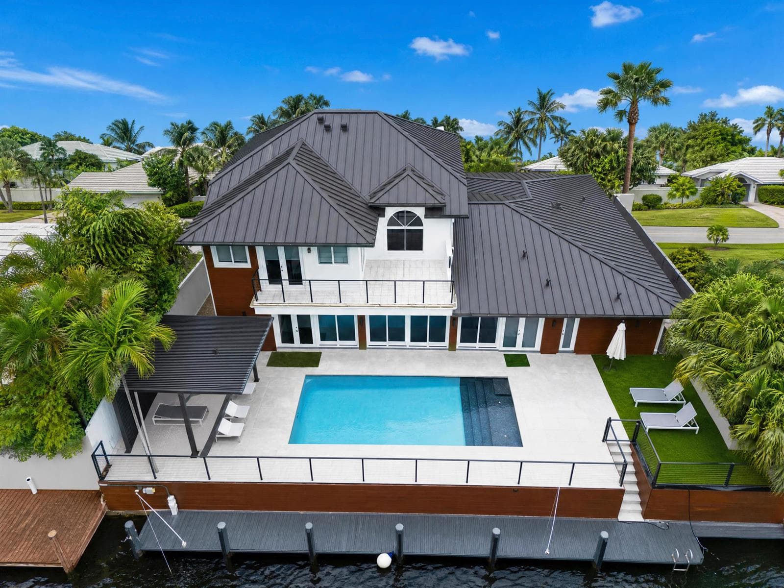 11 Castle Harbor Isle Drive, Fort Lauderdale FL 33308 - Fort Lauderdale, FL - Photo 1