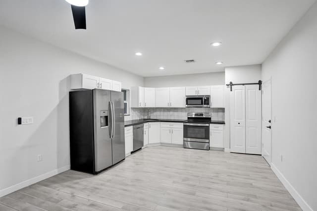 1035 NW 2ND Avenue, Fort Lauderdale FL 33311 - Fort Lauderdale, FL - Photo 6