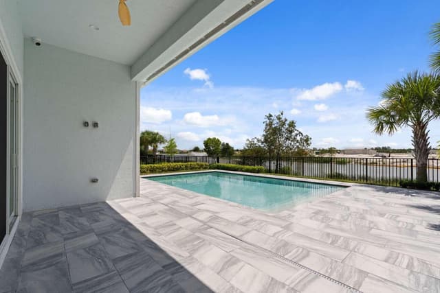 12598 NAUTILUS Circle, Palm Beach Gardens FL 33412 - Palm Beach Gardens, FL - Photo 7